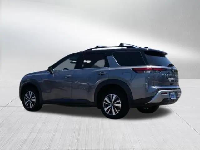 2023 Nissan Pathfinder SL 4WD