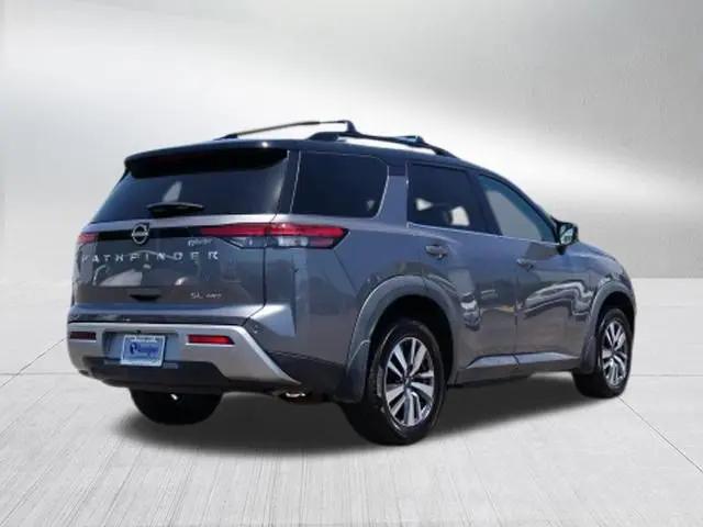 2023 Nissan Pathfinder SL 4WD