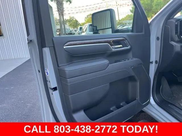 2025 GMC Sierra 3500HD 4WD Double Cab Long Bed SLE