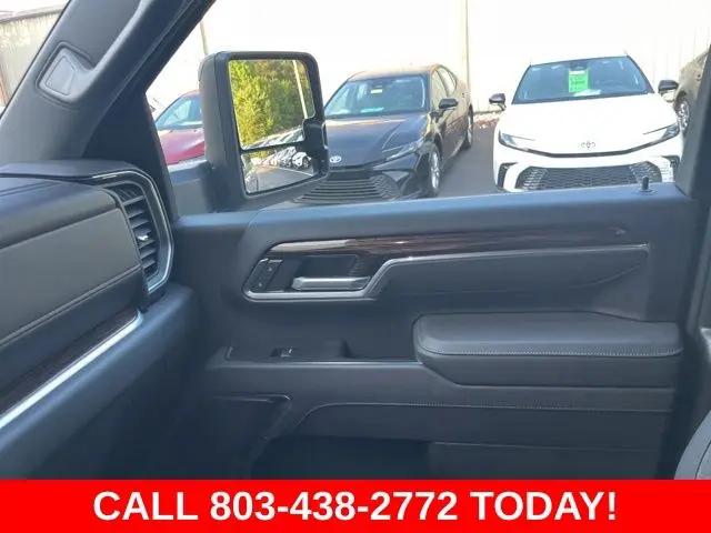 2025 GMC Sierra 3500HD 4WD Double Cab Long Bed SLE