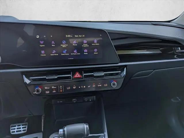 2024 Kia Niro EX Touring