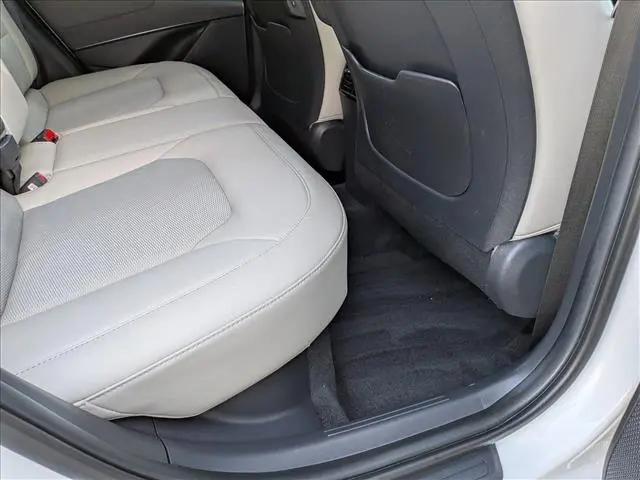 2024 Kia Niro EX Touring
