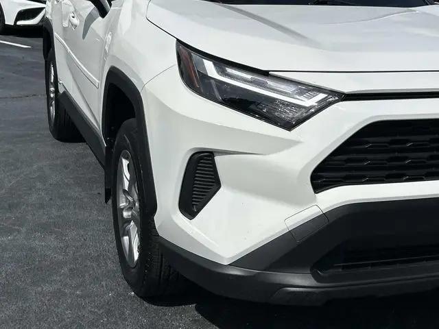 2025 Toyota RAV4 Hybrid XLE