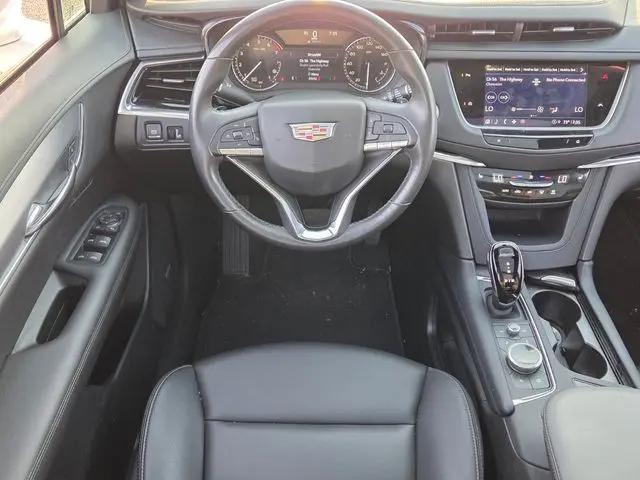 2024 Cadillac XT6 FWD Luxury