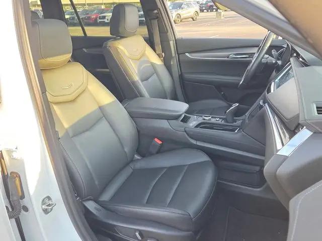 2024 Cadillac XT6 FWD Luxury