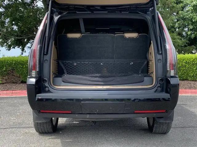 2019 Cadillac Escalade Platinum