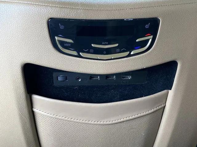 2019 Cadillac Escalade Platinum