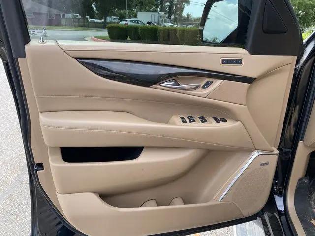 2019 Cadillac Escalade Platinum