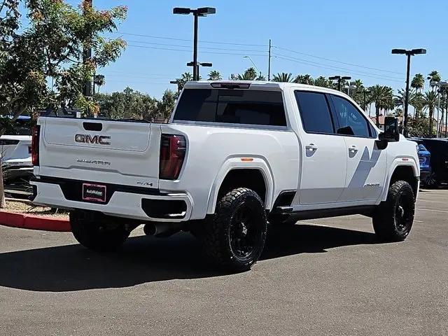 2024 GMC Sierra 2500HD 4WD Crew Cab Standard Bed AT4