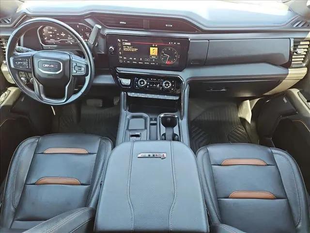 2024 GMC Sierra 2500HD 4WD Crew Cab Standard Bed AT4