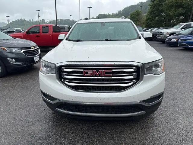 2017 GMC Acadia SLE-2