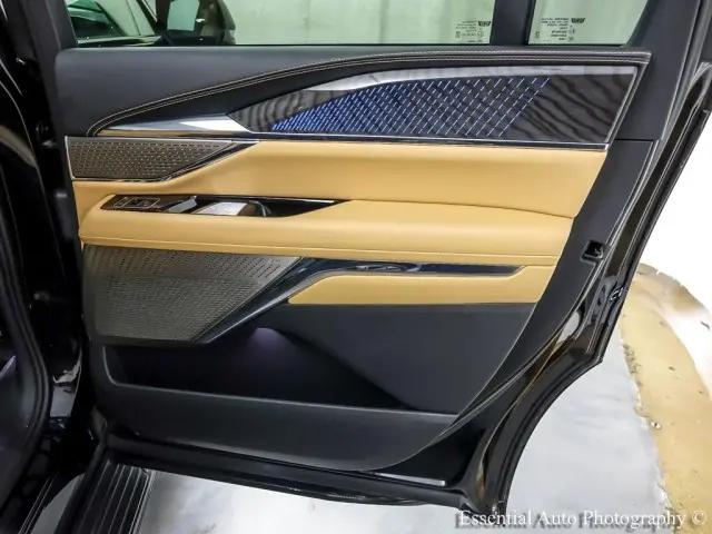 2025 Cadillac Escalade Luxury 2 AWD
