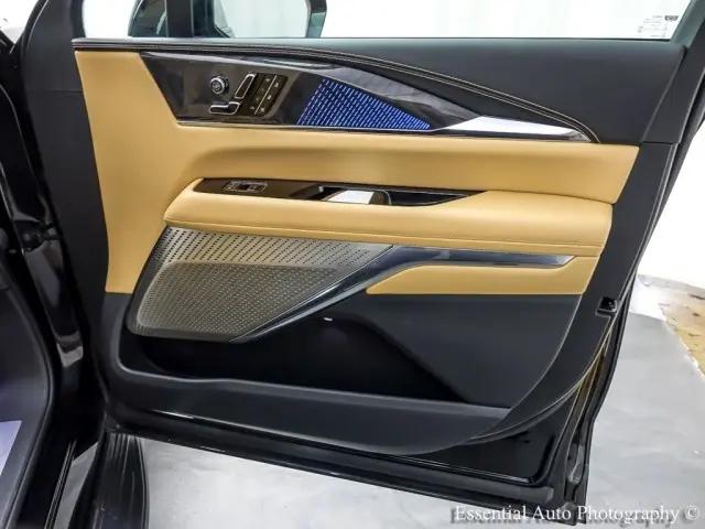 2025 Cadillac Escalade Luxury 2 AWD