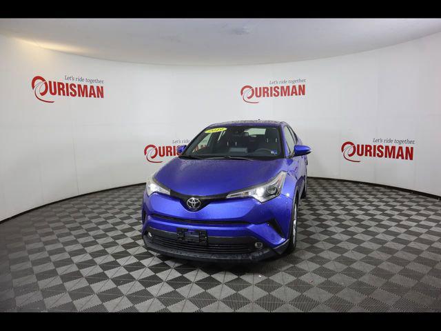 2019 Toyota C-HR LE's photo