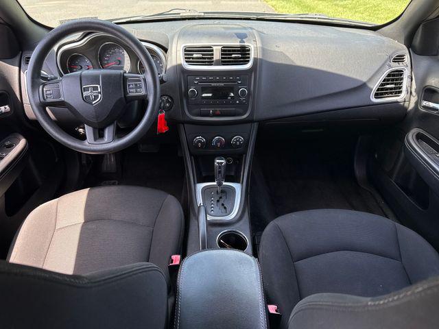 2012 Dodge Avenger SE