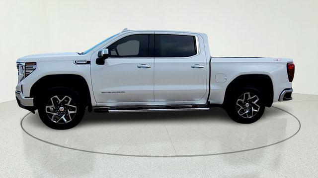 2024 GMC Sierra 1500 4WD Crew Cab Short Box SLT