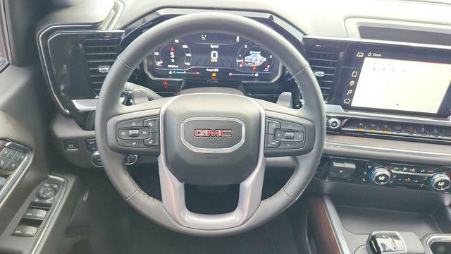 2024 GMC Sierra 1500 4WD Crew Cab Short Box SLT