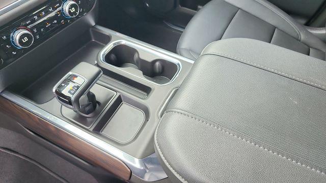 2024 GMC Sierra 1500 4WD Crew Cab Short Box SLT