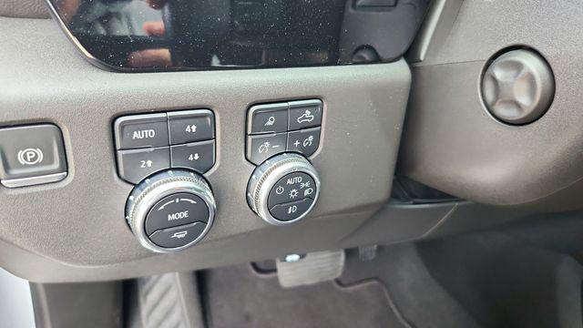 2024 GMC Sierra 1500 4WD Crew Cab Short Box SLT