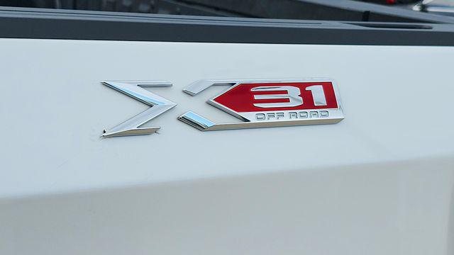 2024 GMC Sierra 1500 4WD Crew Cab Short Box SLT