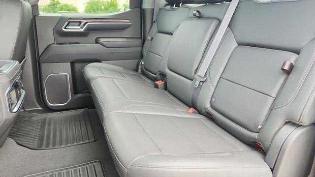 2023 Chevrolet Silverado 1500 4WD Crew Cab Short Bed LTZ