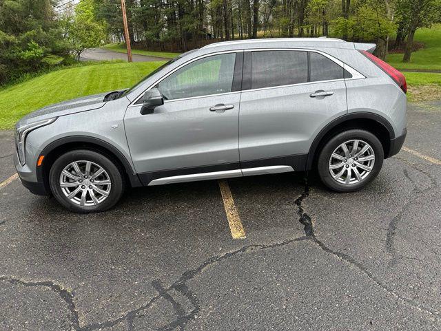 2023 Cadillac XT4 AWD Premium Luxury