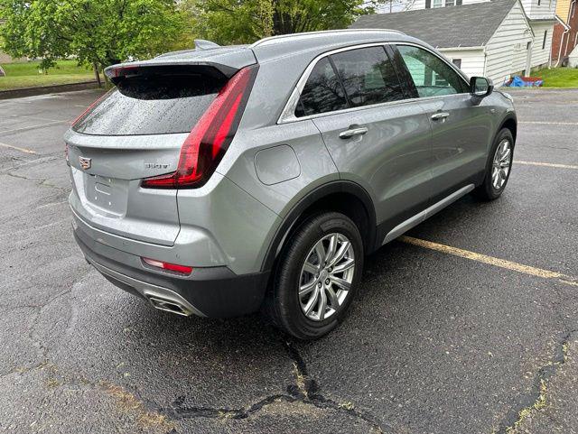 2023 Cadillac XT4 AWD Premium Luxury