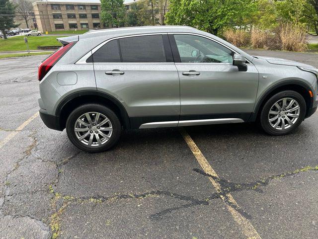 2023 Cadillac XT4 AWD Premium Luxury