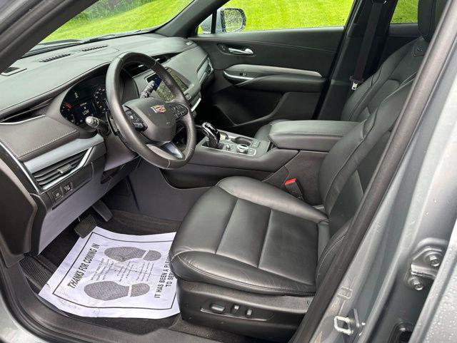 2023 Cadillac XT4 AWD Premium Luxury