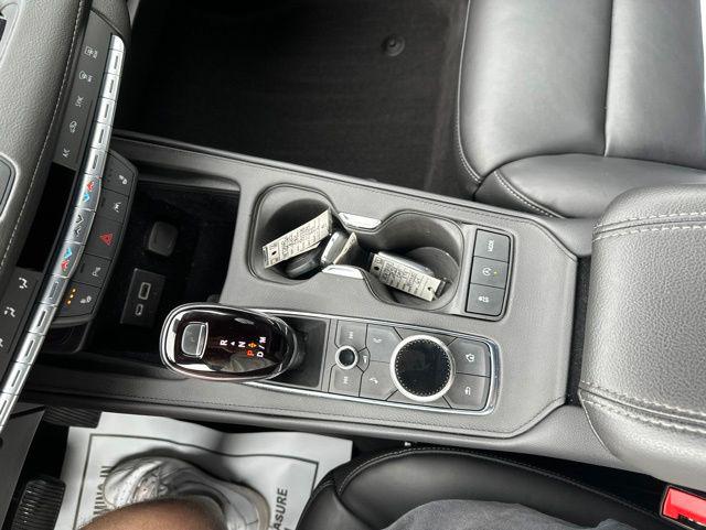 2023 Cadillac XT4 AWD Premium Luxury