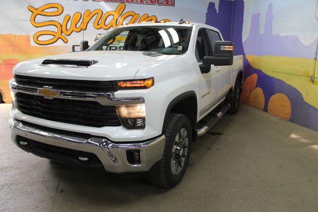 2026 Chevrolet Silverado 2500HD Crew Cab, Standard Bed, LT, 4WD
