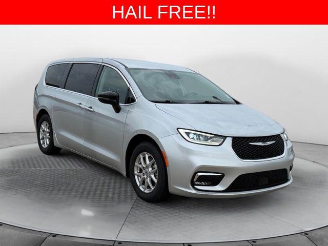 2024 Chrysler Pacifica Touring L for sale in Salina, KS