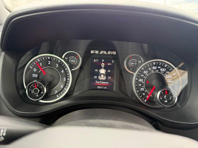 2023 Ram 1500 Big Horn Crew Cab 4x4 5'7" Box