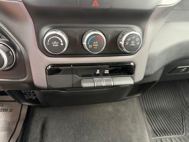 2023 Ram 1500 Big Horn Crew Cab 4x4 5'7" Box