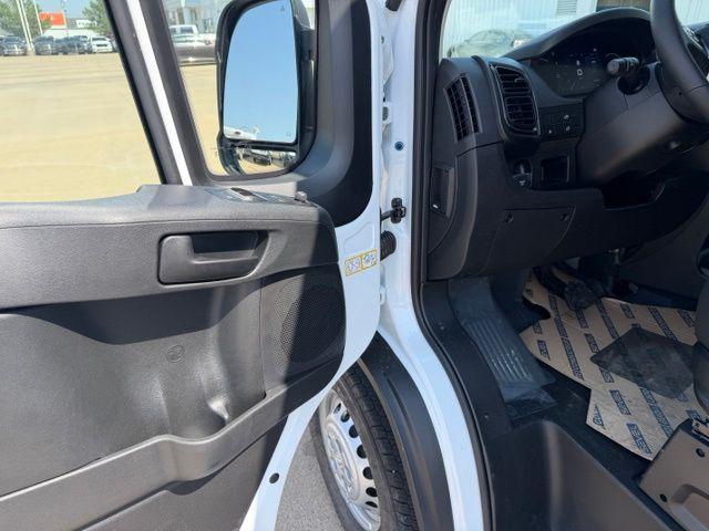 2026 Ram ProMaster Cargo Van Tradesman Super High Roof 159 WB EXT w/Pass Seat
