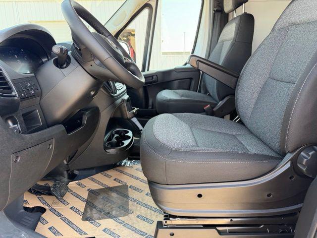 2026 Ram ProMaster Cargo Van Tradesman Super High Roof 159 WB EXT w/Pass Seat