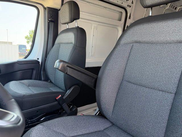 2026 Ram ProMaster Cargo Van Tradesman Super High Roof 159 WB EXT w/Pass Seat