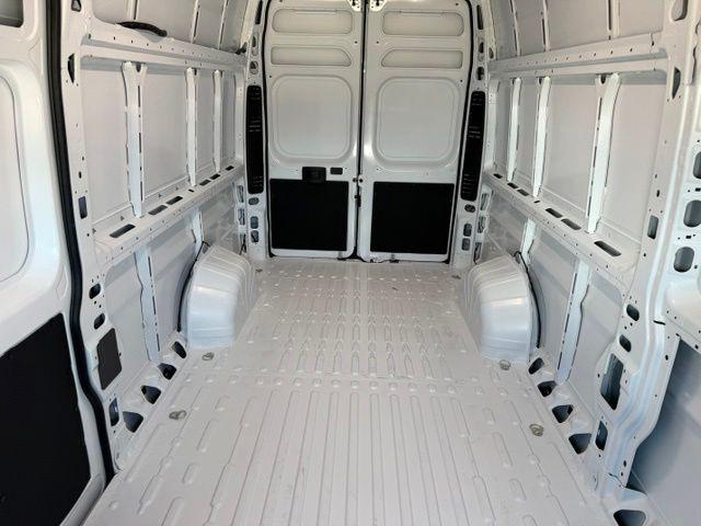 2026 Ram ProMaster Cargo Van Tradesman Super High Roof 159 WB EXT w/Pass Seat