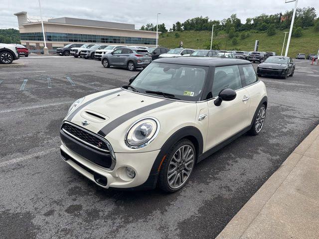 2015 MINI Cooper S's photo