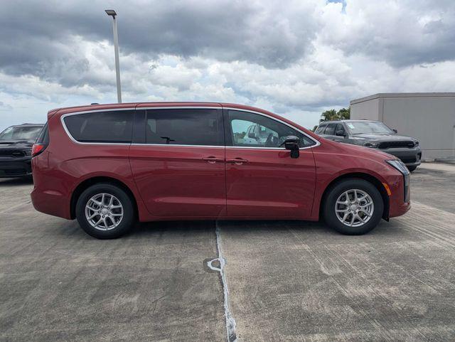 2027 Chrysler Pacifica PACIFICA SELECT