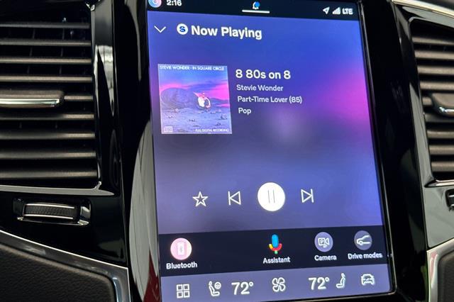 2023 Volvo XC90 Recharge T8 Ultimate Dark Theme 7-Seater