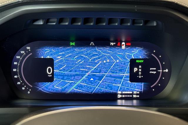 2023 Volvo XC90 Recharge T8 Ultimate Dark Theme 7-Seater