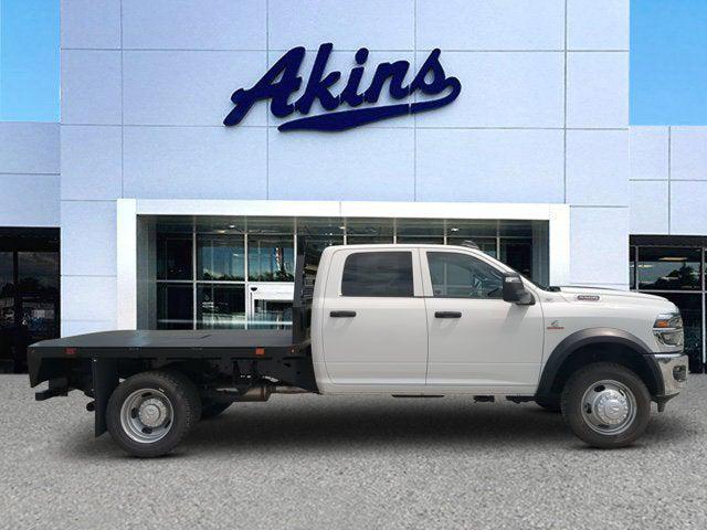 2026 RAM 5500 Chassis RAM 5500 TRADESMAN CHASSIS CREW CAB 4X4 60 CA