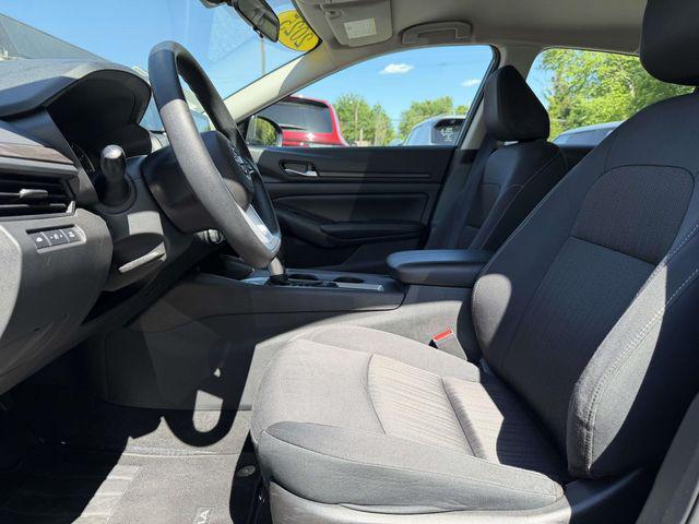 2025 Nissan Altima SV FWD