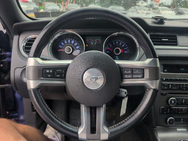 2014 Ford Mustang V6