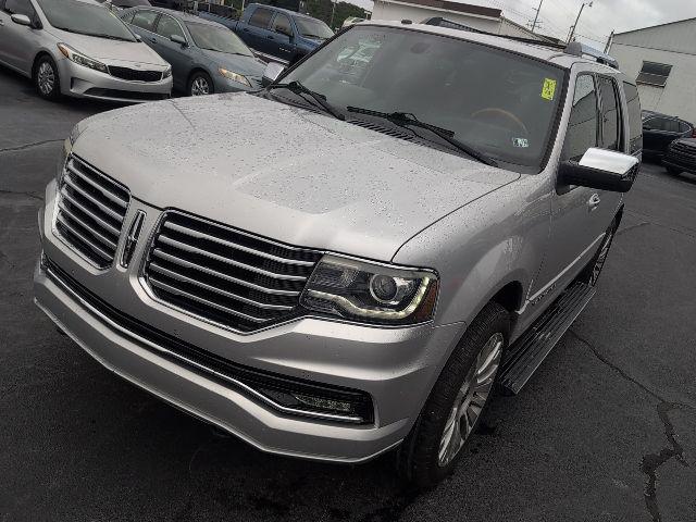 2016 Lincoln Navigator Select
