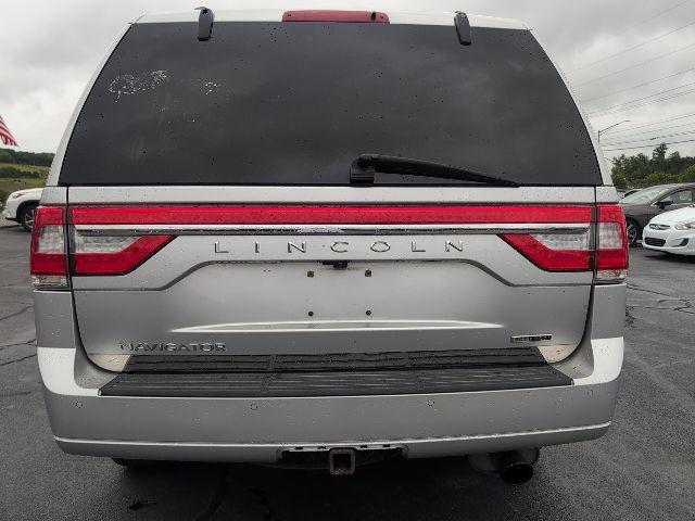 2016 Lincoln Navigator Select