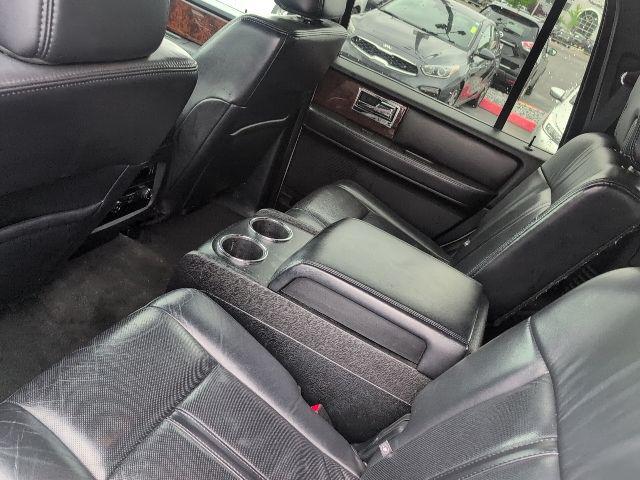 2016 Lincoln Navigator Select
