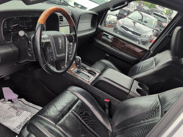 2016 Lincoln Navigator Select