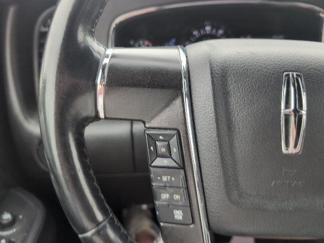 2016 Lincoln Navigator Select